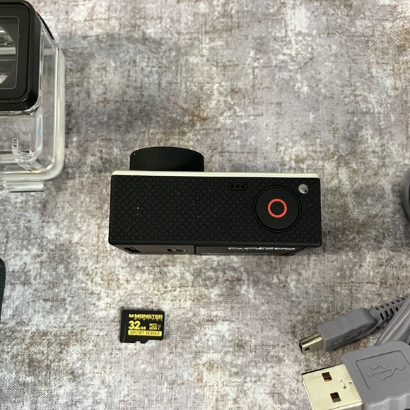 GoPro Hero 3+ Silver Action Camera Bundle WORKS - Picture 4 of 5